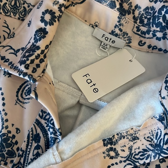 VICI NWT Shacket Paisley - Picture 4 of 6